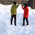 miniature :Chilling with friend